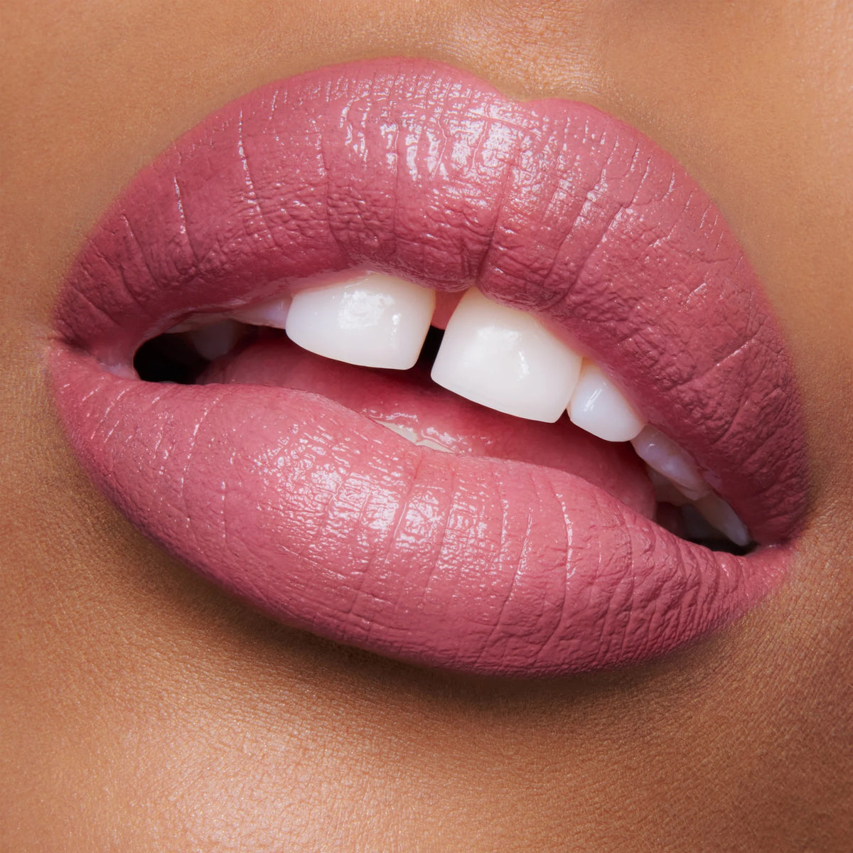 Son Charlotte Tilbury Kissing Lipstick #Red Carpet Pink