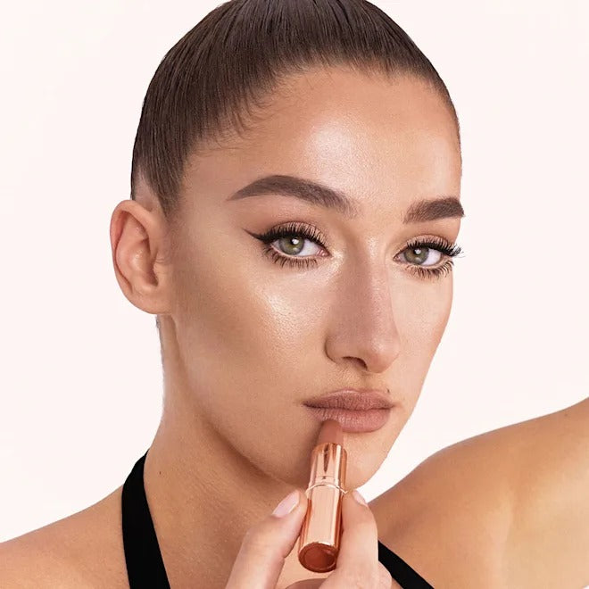 Son Charlotte Tilbury Matte Revolution #Catwalking