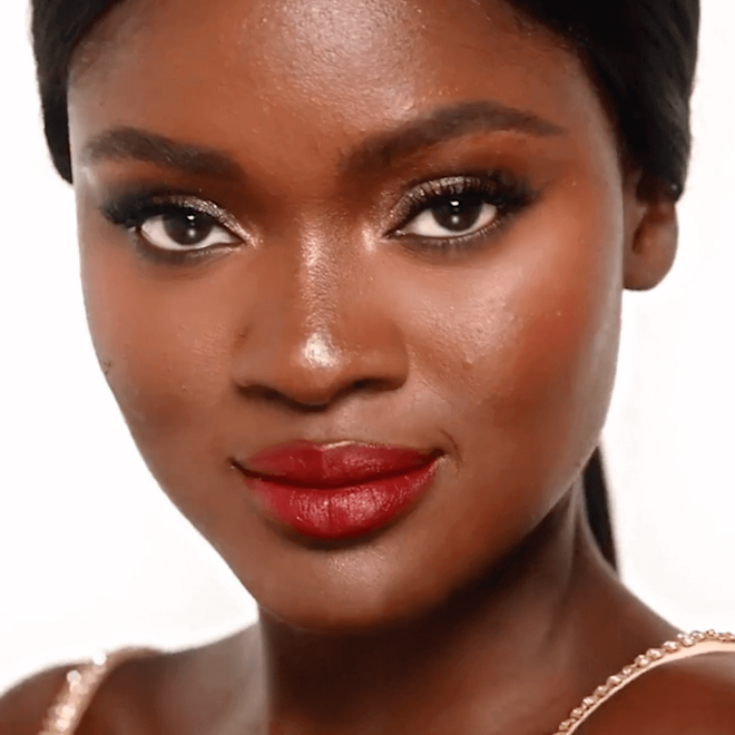 Son Charlotte Tilbury Matte Revolution #Fame Flame-Kallos