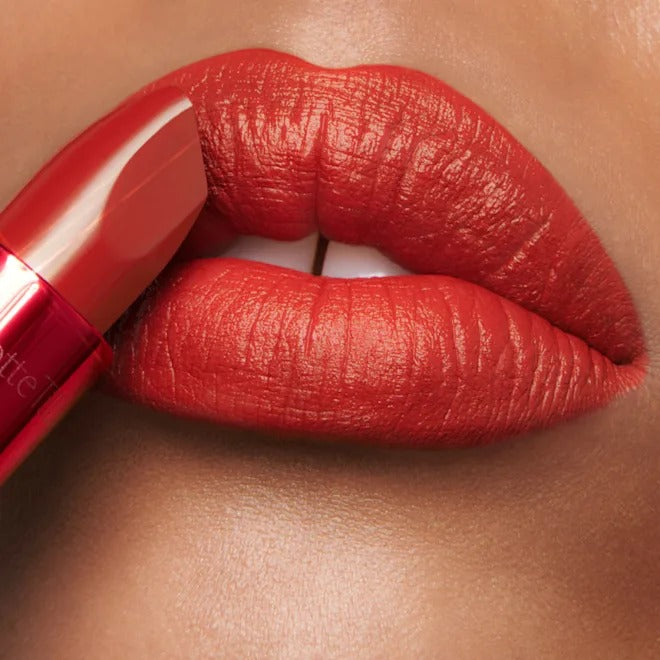 Son Charlotte Tilbury Matte Revolution #Fame Flame-Kallos