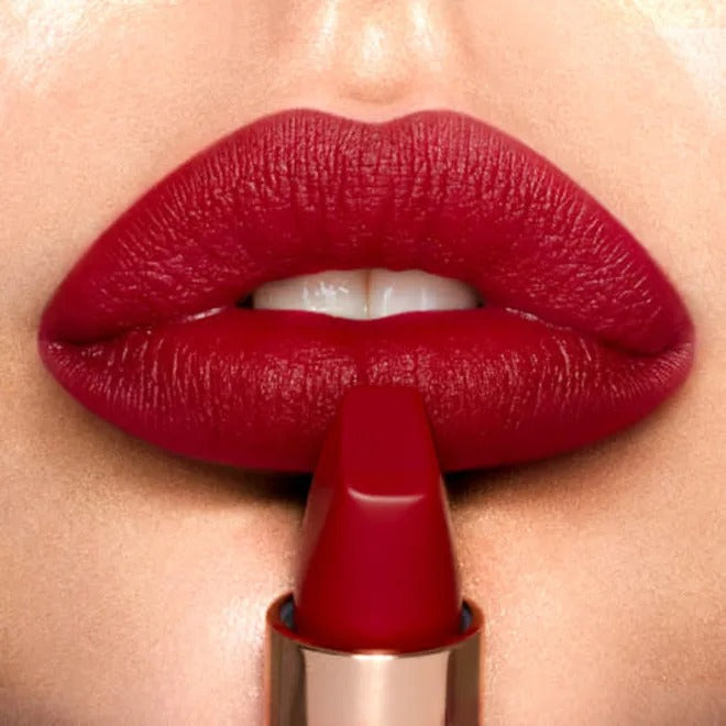 Son Charlotte Tilbury Matte Revolution #Red Carpet Red