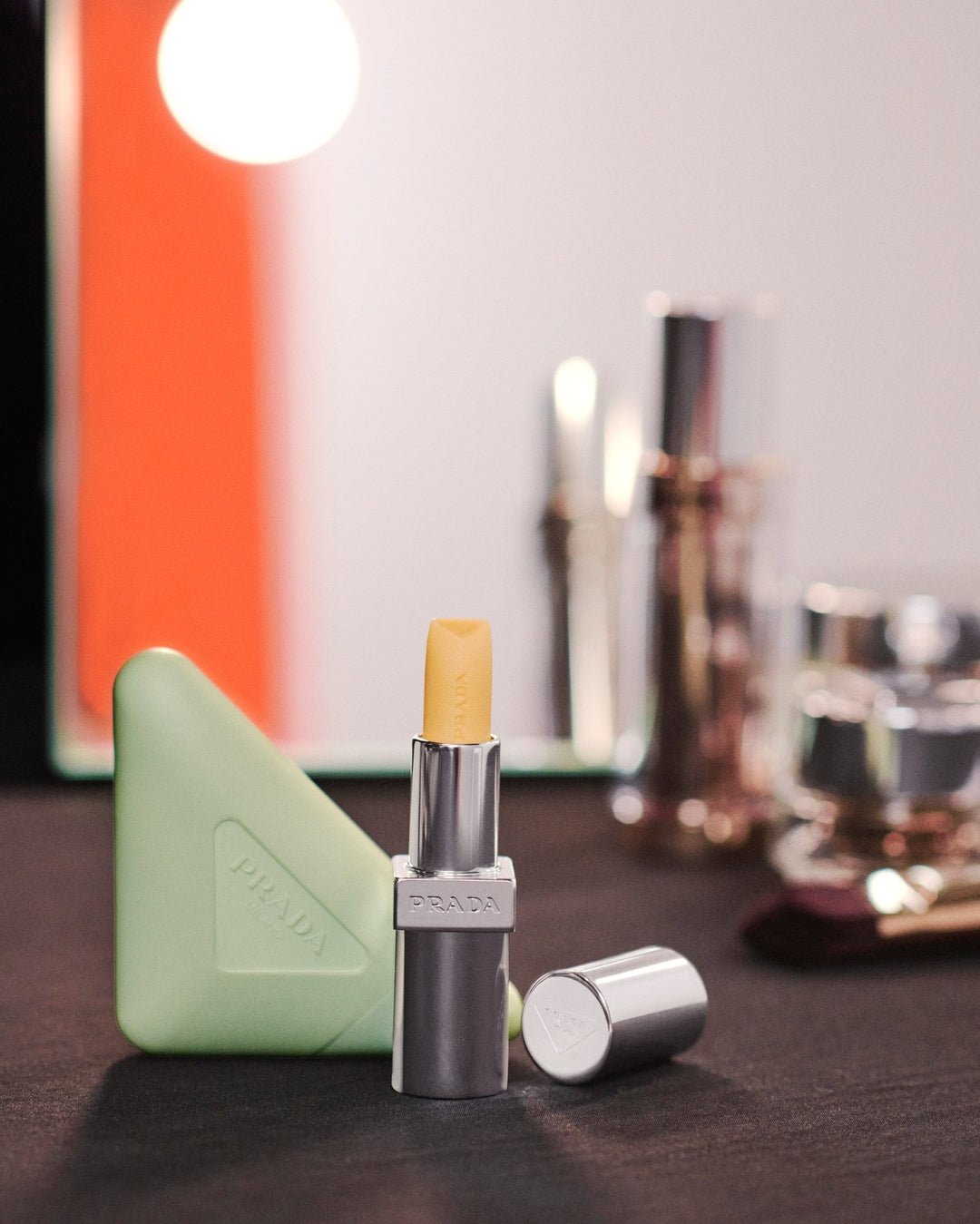 Son Dưỡng PRADA Lip Balm Prada Frosting Care #Banana Yellow