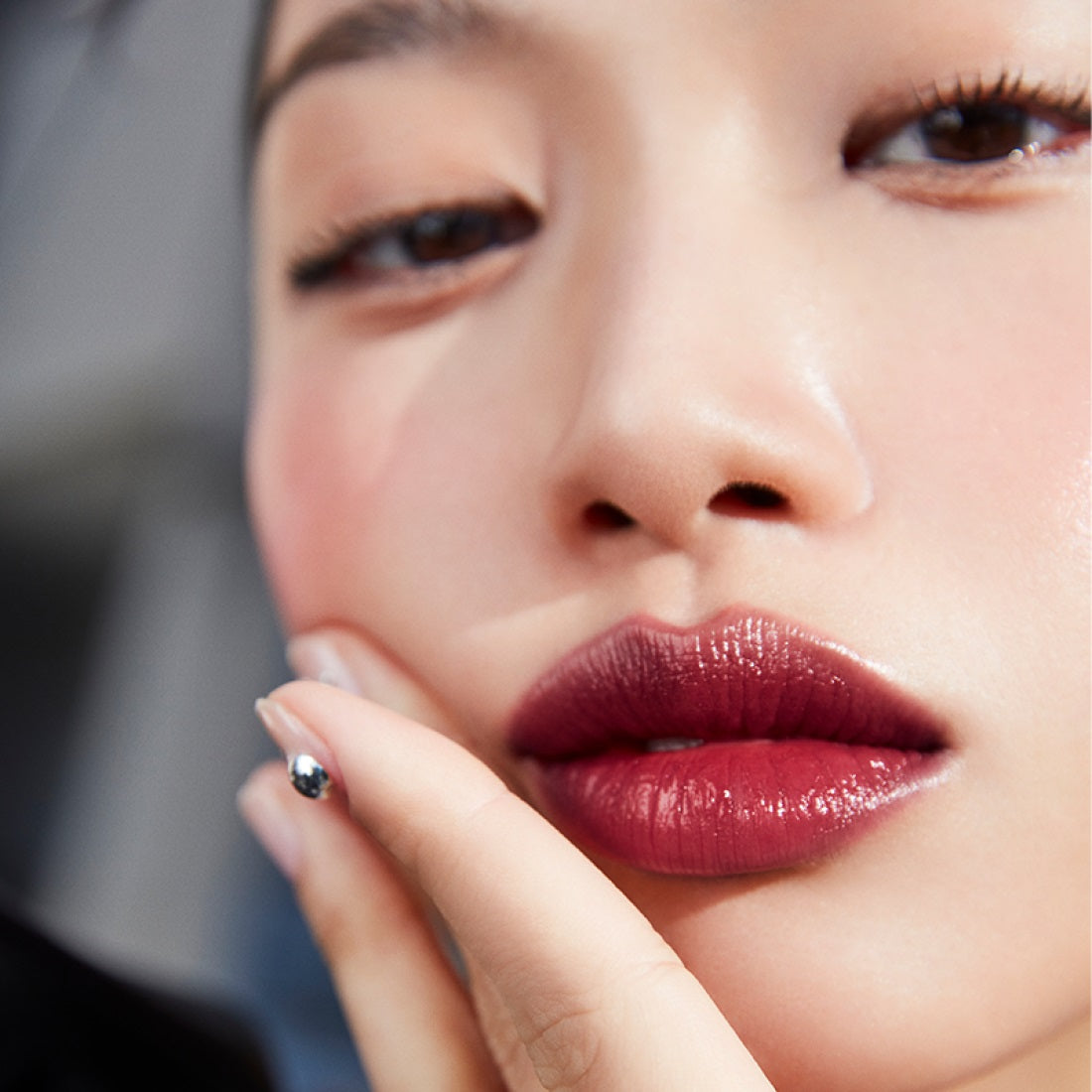 Son HERA Sensual Tinted Shine Stick - Kallos Vietnam
