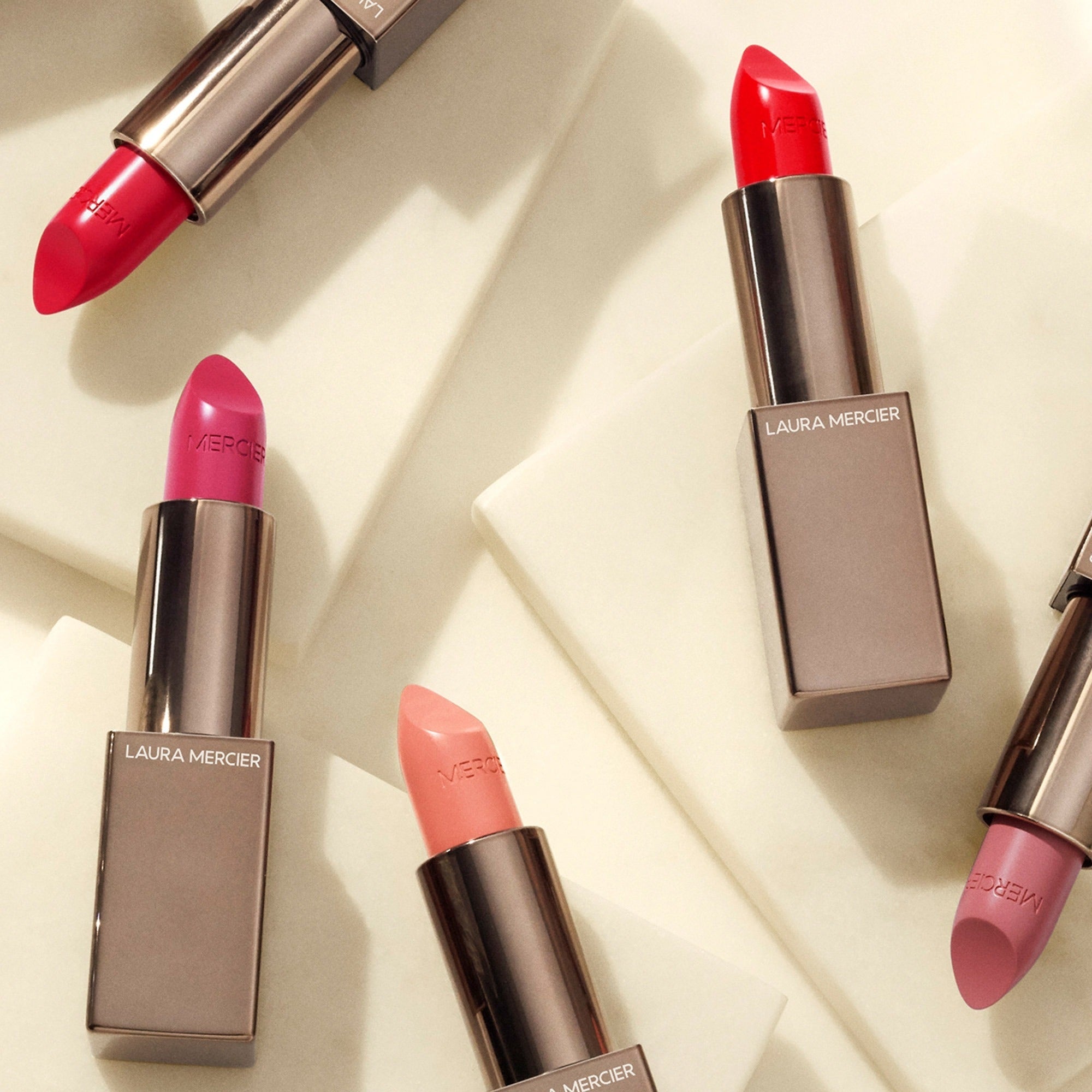 Son Laura Mercier Rouge Essentiel Silky Crème Lipstick #05 Nude Natural-Kallos