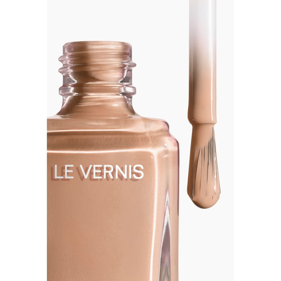 Sơn Móng Tay CHANEL Le Vernis #103 Légende - A Latte-Colored Beige - Kallos Vietnam