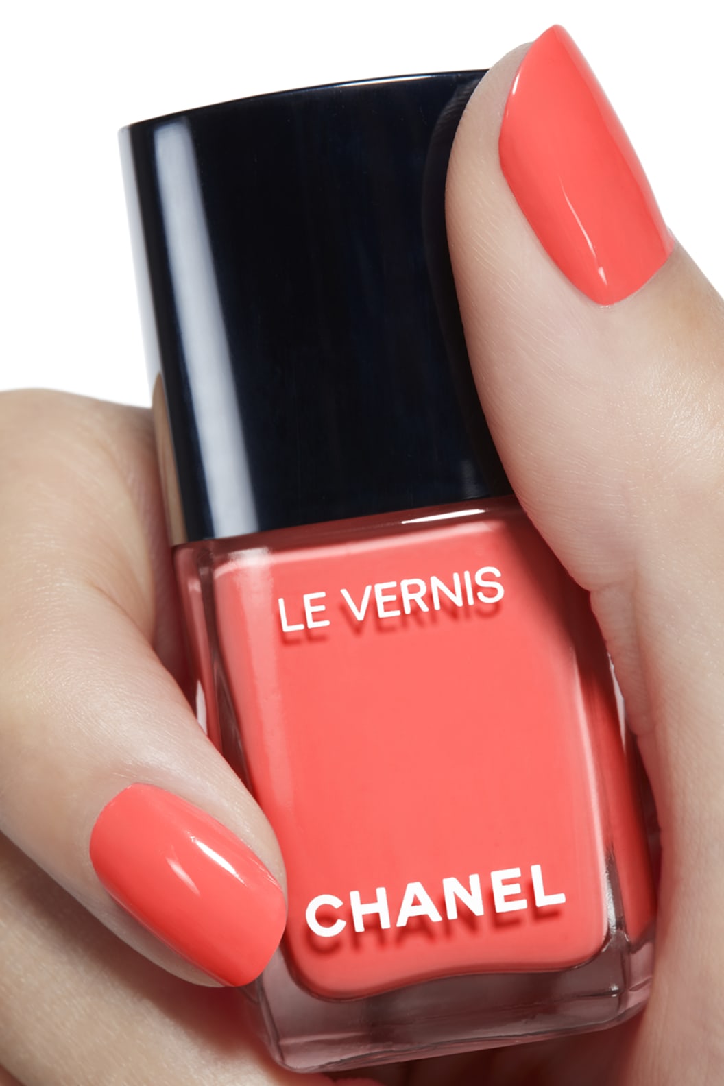 Sơn Móng Tay CHANEL Le Vernis #121 Première Dame - A Bright Pink Coral - Kallos Vietnam