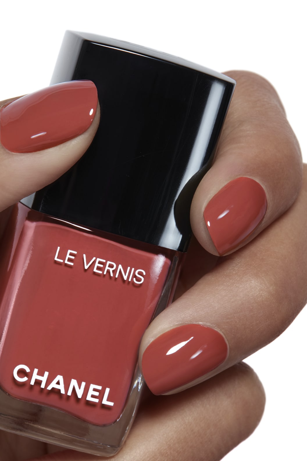 Sơn Móng Tay CHANEL Le Vernis #123 Fabuliste - A Terracotta Red - Kallos Vietnam