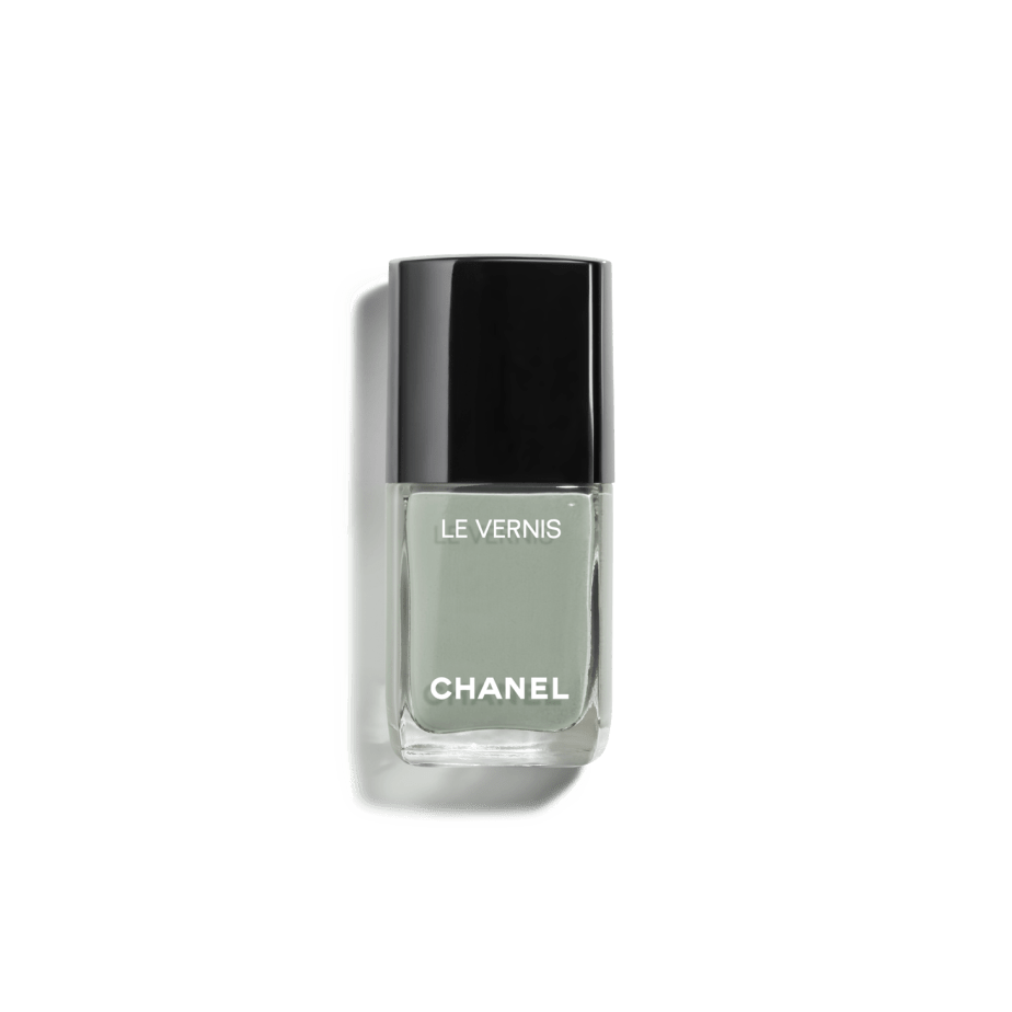 Sơn Móng Tay CHANEL Le Vernis #131 Cavalier Seul - A Sage Green - Kallos Vietnam