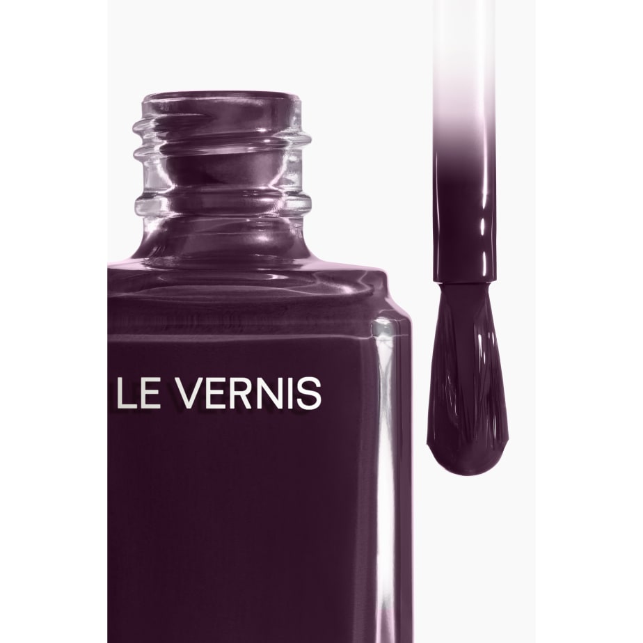 Sơn Móng Tay CHANEL Le Vernis #141 Oiseau De Nuit - An Aubergine - Kallos Vietnam