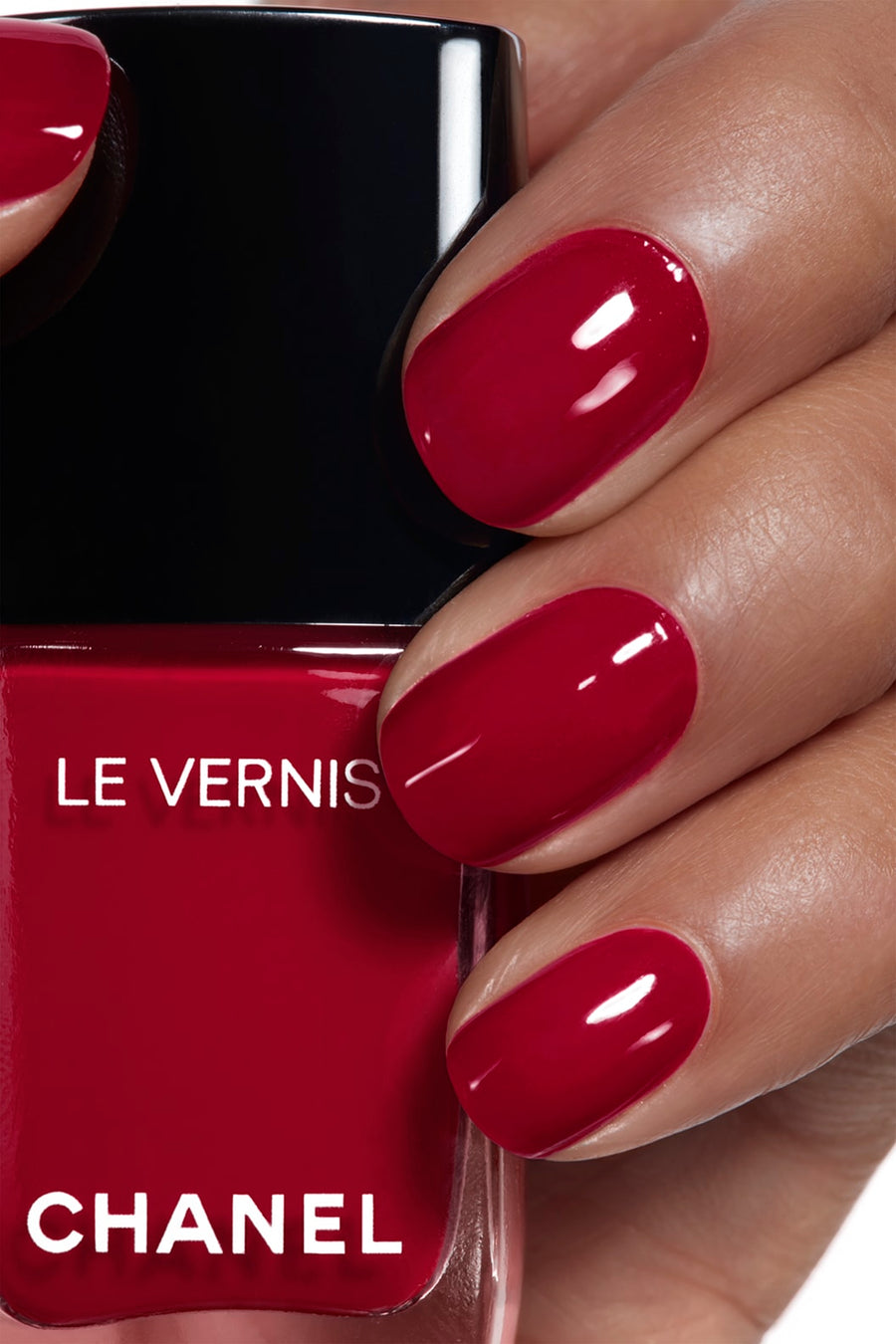 Sơn Móng Tay CHANEL Le Vernis #153 Pompier - A Raspberry Red - Kallos Vietnam