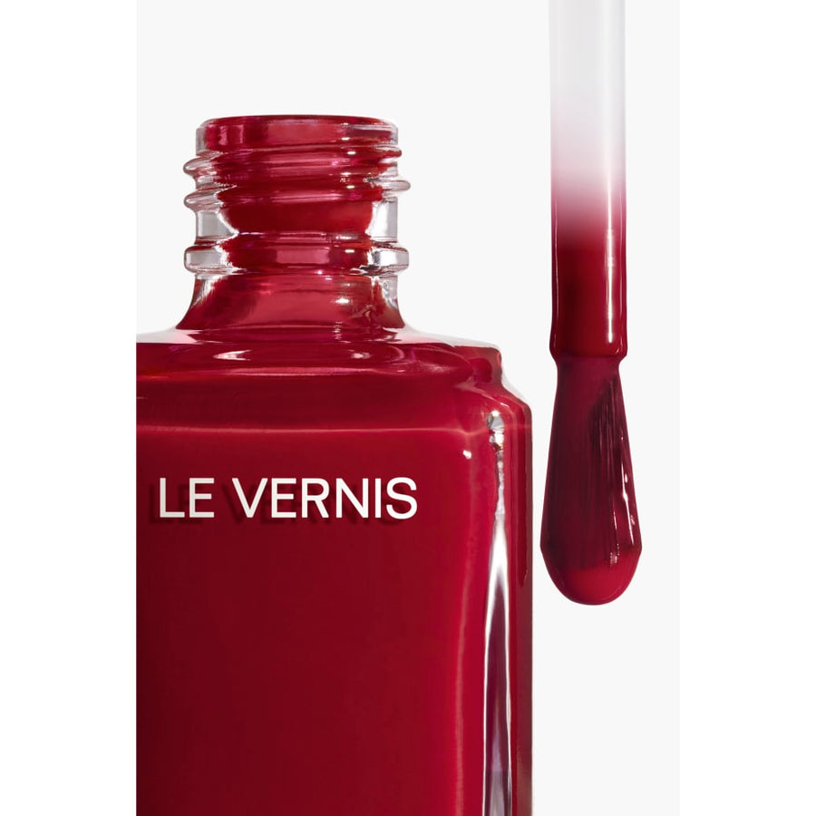 Sơn Móng Tay CHANEL Le Vernis #153 Pompier - A Raspberry Red - Kallos Vietnam