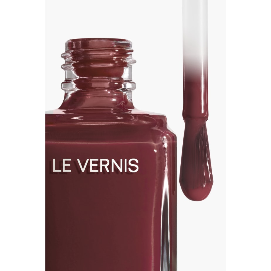Sơn Móng Tay CHANEL Le Vernis #165 Bois Des Îles - A Red Brown - Kallos Vietnam