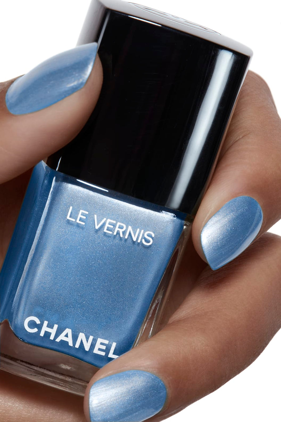 Sơn Móng Tay CHANEL Le Vernis #179 Lagune - A Metallic Sky Blue - Kallos Vietnam