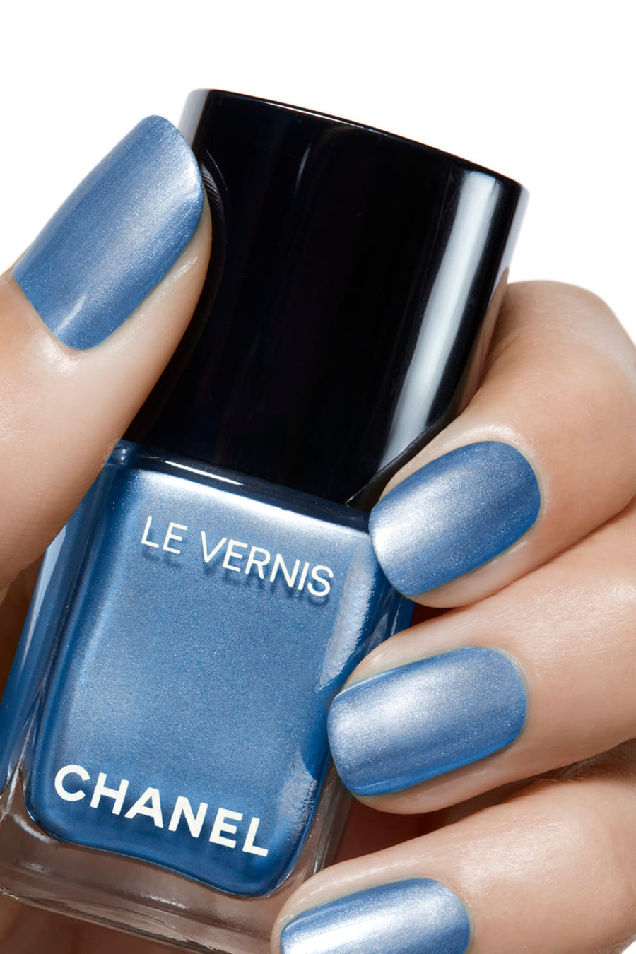 Sơn Móng Tay CHANEL Le Vernis #179 Lagune - A Metallic Sky Blue - Kallos Vietnam