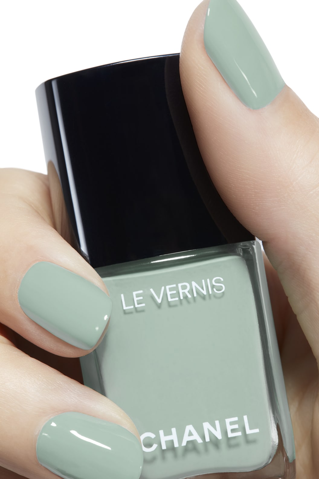 Sơn Móng Tay CHANEL Le Vernis #197 Artiste - An Aqua Green