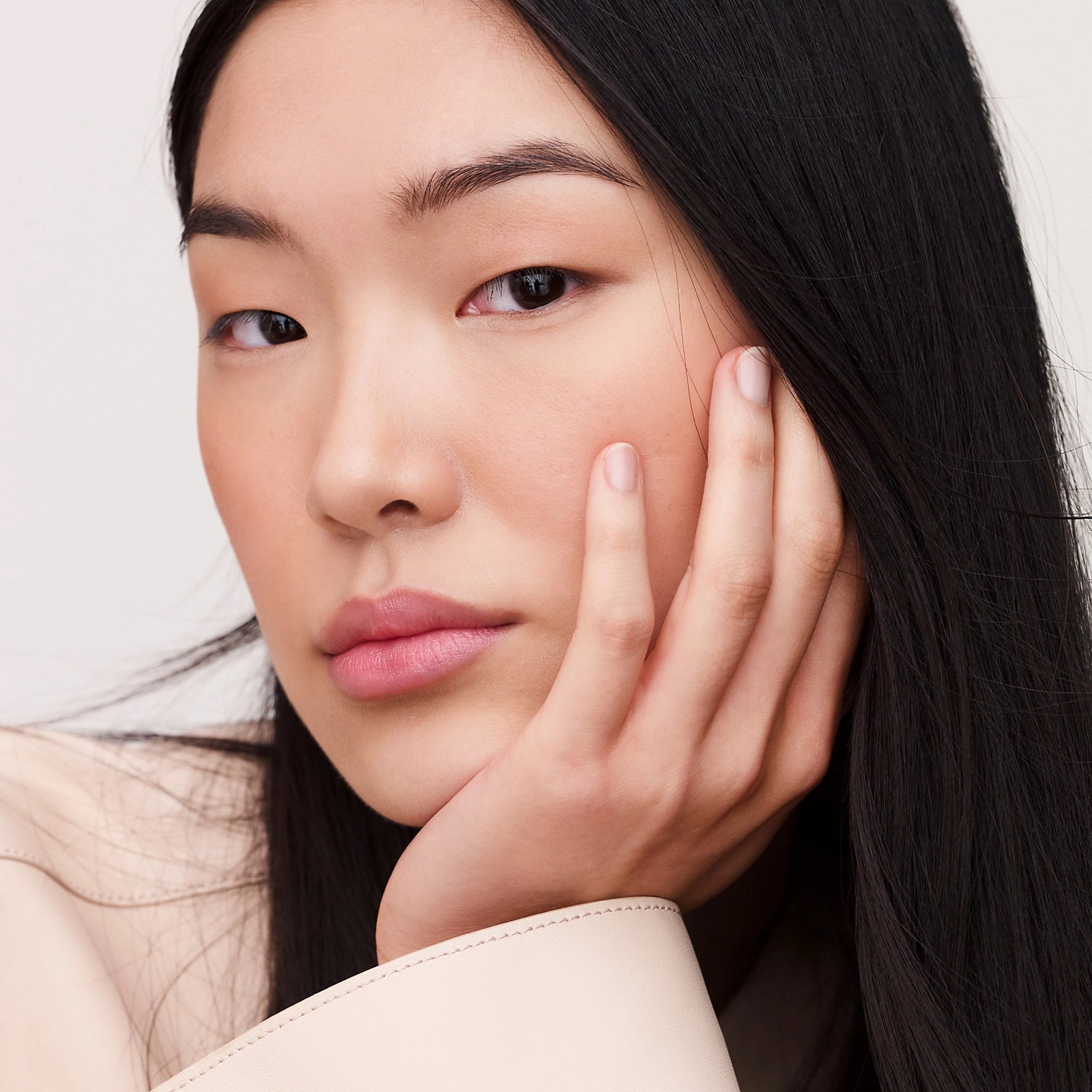 Sơn Móng Tay HERMÈS Les Mains Hermès Nail Polish #01 Rose Porcelaine - Kallos Vietnam
