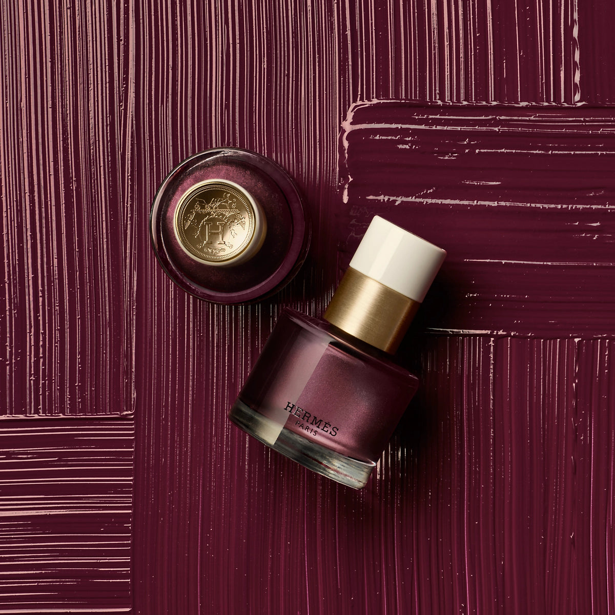 Sơn Móng Tay HERMÈS Les Mains Hermès Nail Polish #90 Violet Manganèse