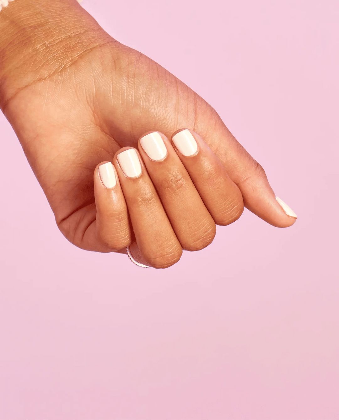 Sơn Móng Tay OPI Infinite Shine Beyond the Pale Pink