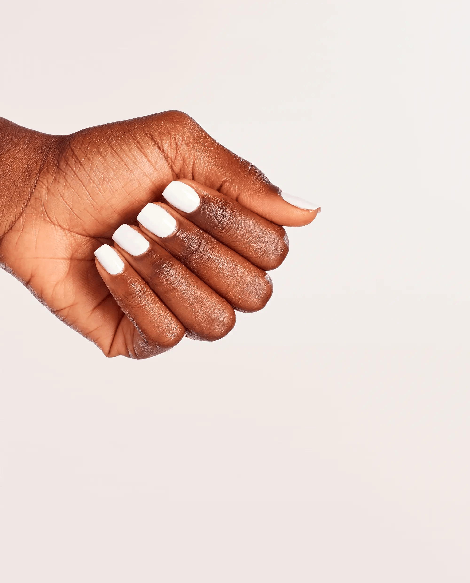 Sơn Móng Tay OPI Nail Lacquer Suzi Chases Portu-geese-Kallos