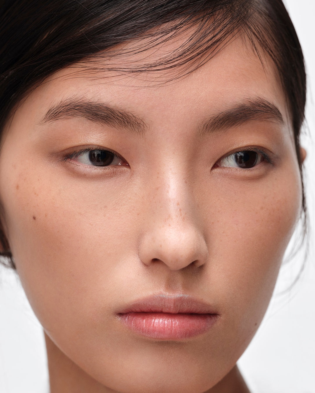 Son PRADA Light Glowing Lip Color #U014 White