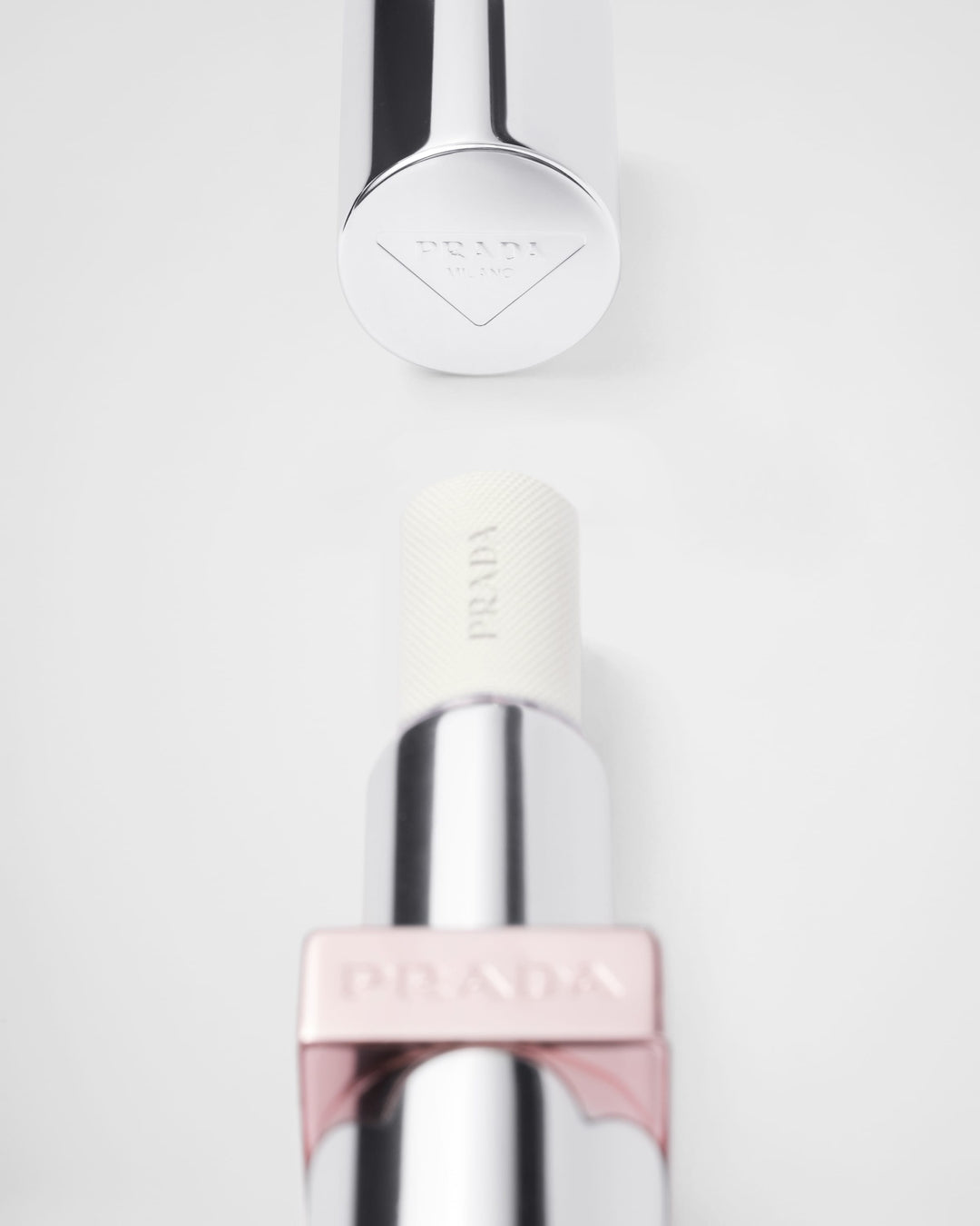 Son PRADA Light Glowing Lip Color #U014 White