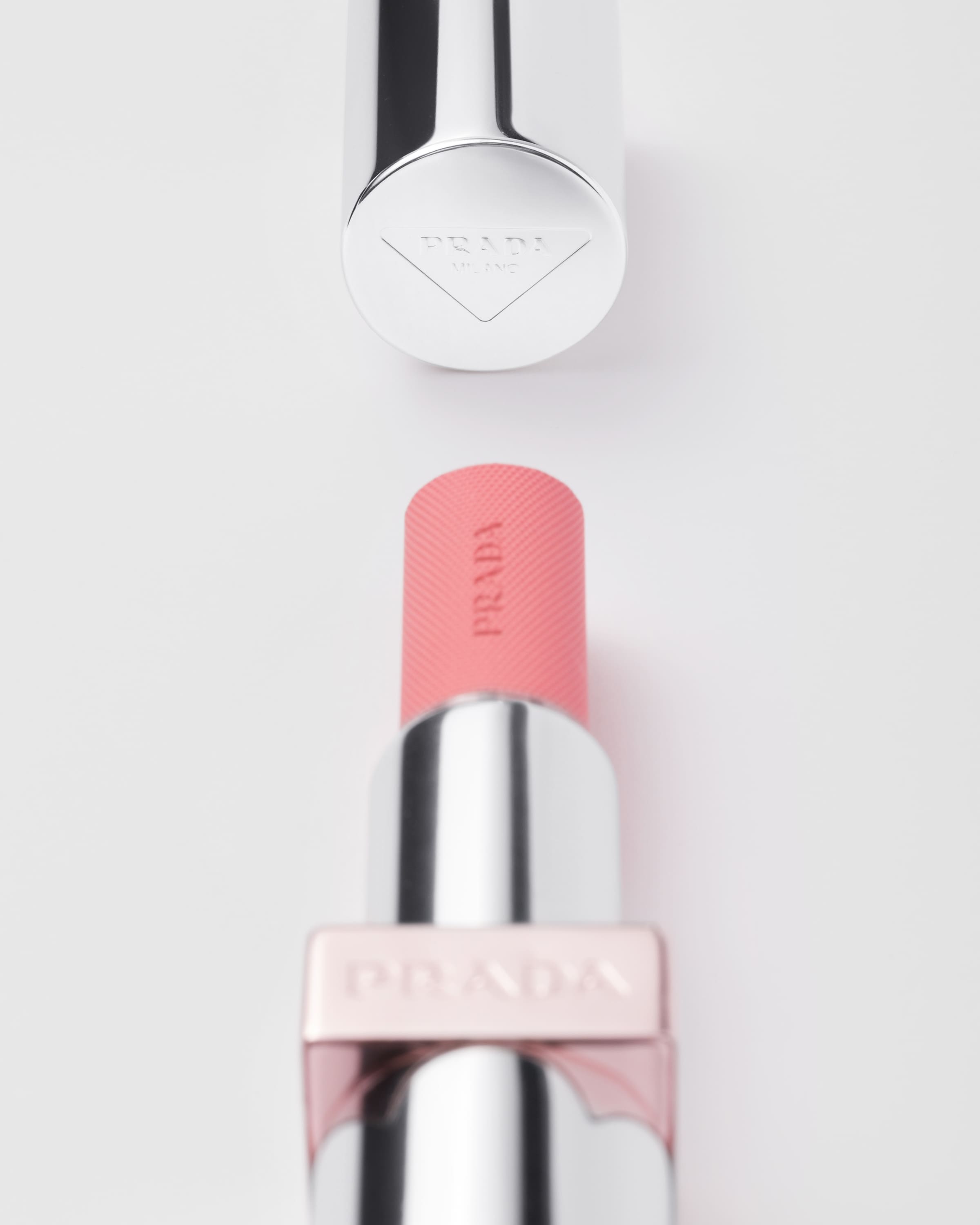 Son PRADA Light Glowing Lip Color #U016 Rose-Kallos