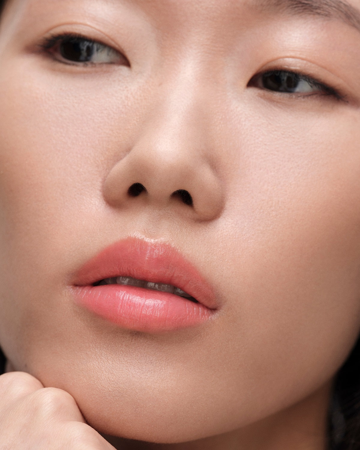 Son PRADA Light Glowing Lip Color #U018 Pink