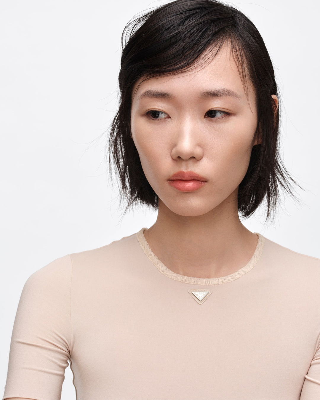 Son PRADA Light Glowing Lip Color #U019 Brown