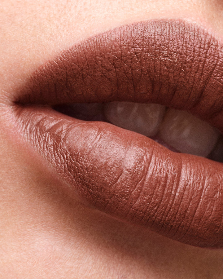 Son PRADA Monochrome Hyper Matte Lipstick 