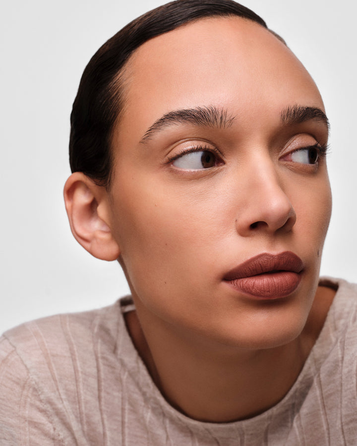 Son PRADA Monochrome Hyper Matte Lipstick 