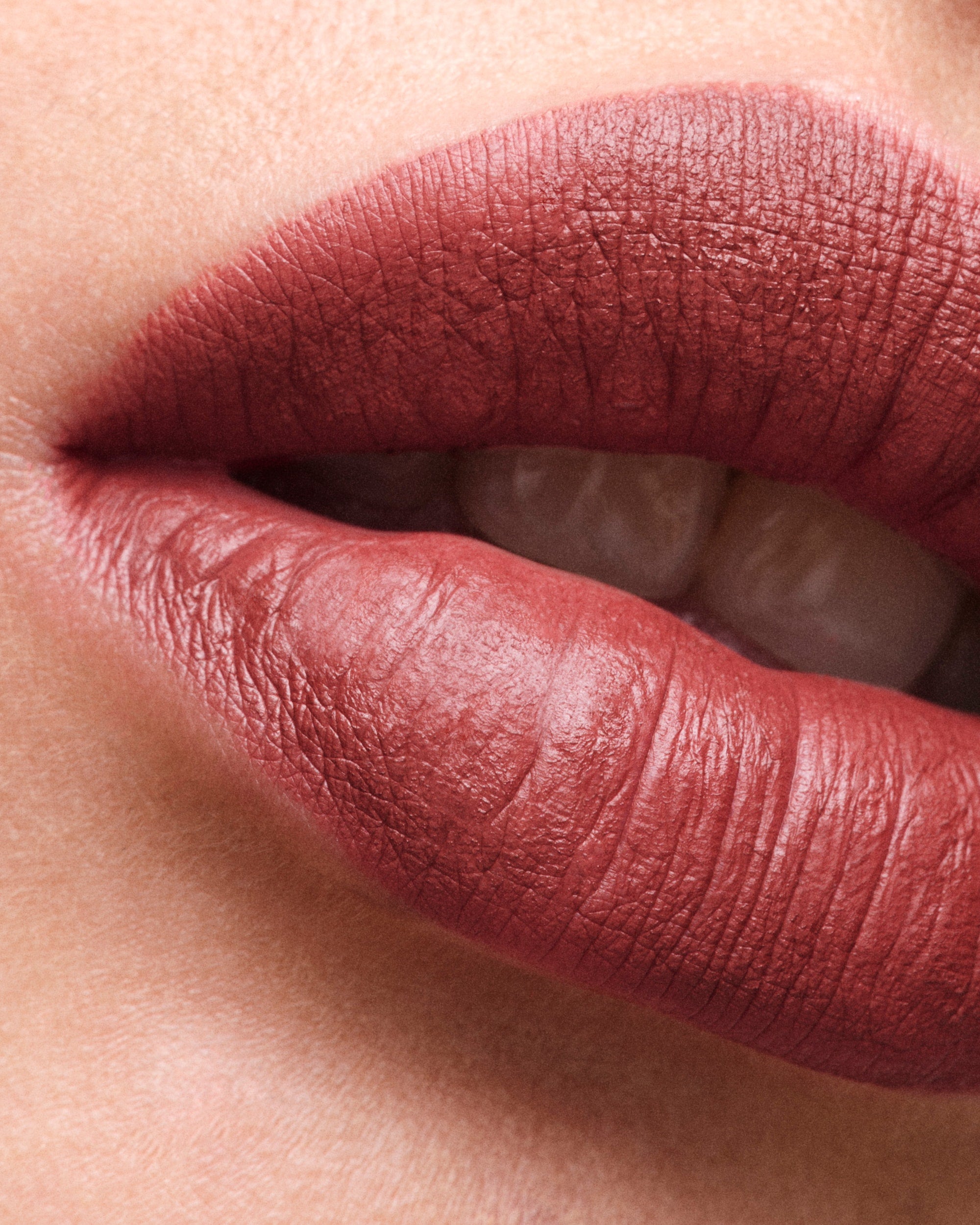 Son PRADA Monochrome Hyper Matte Lipstick #B02 Quartz - Kallos Vietnam
