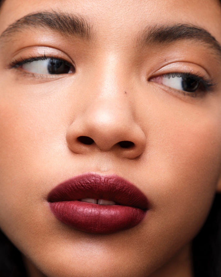 Son PRADA Monochrome Hyper Matte Lipstick 