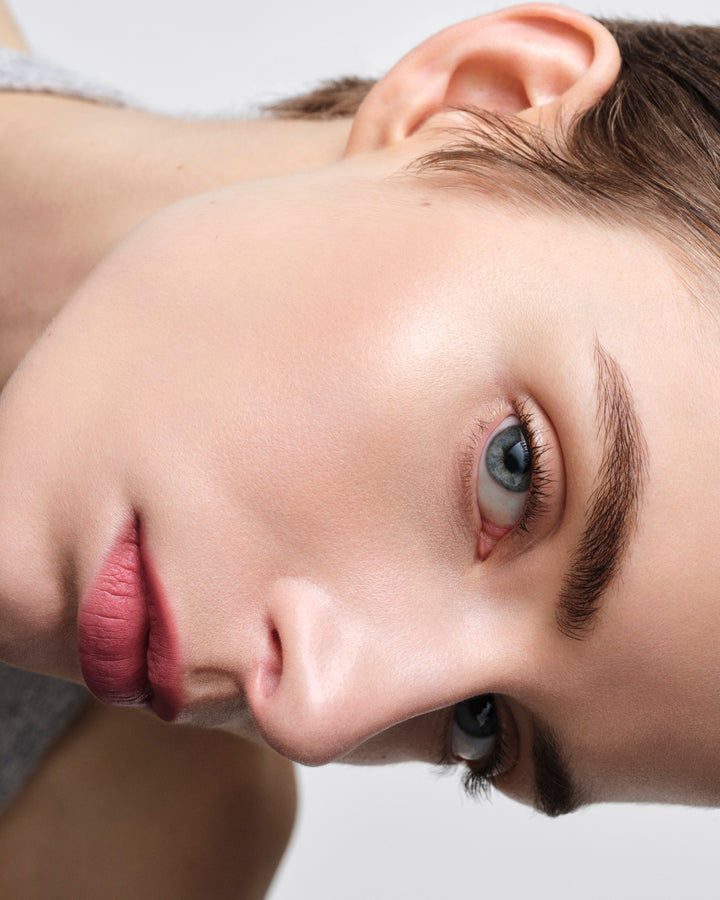 Son PRADA Monochrome Hyper Matte Lipstick 