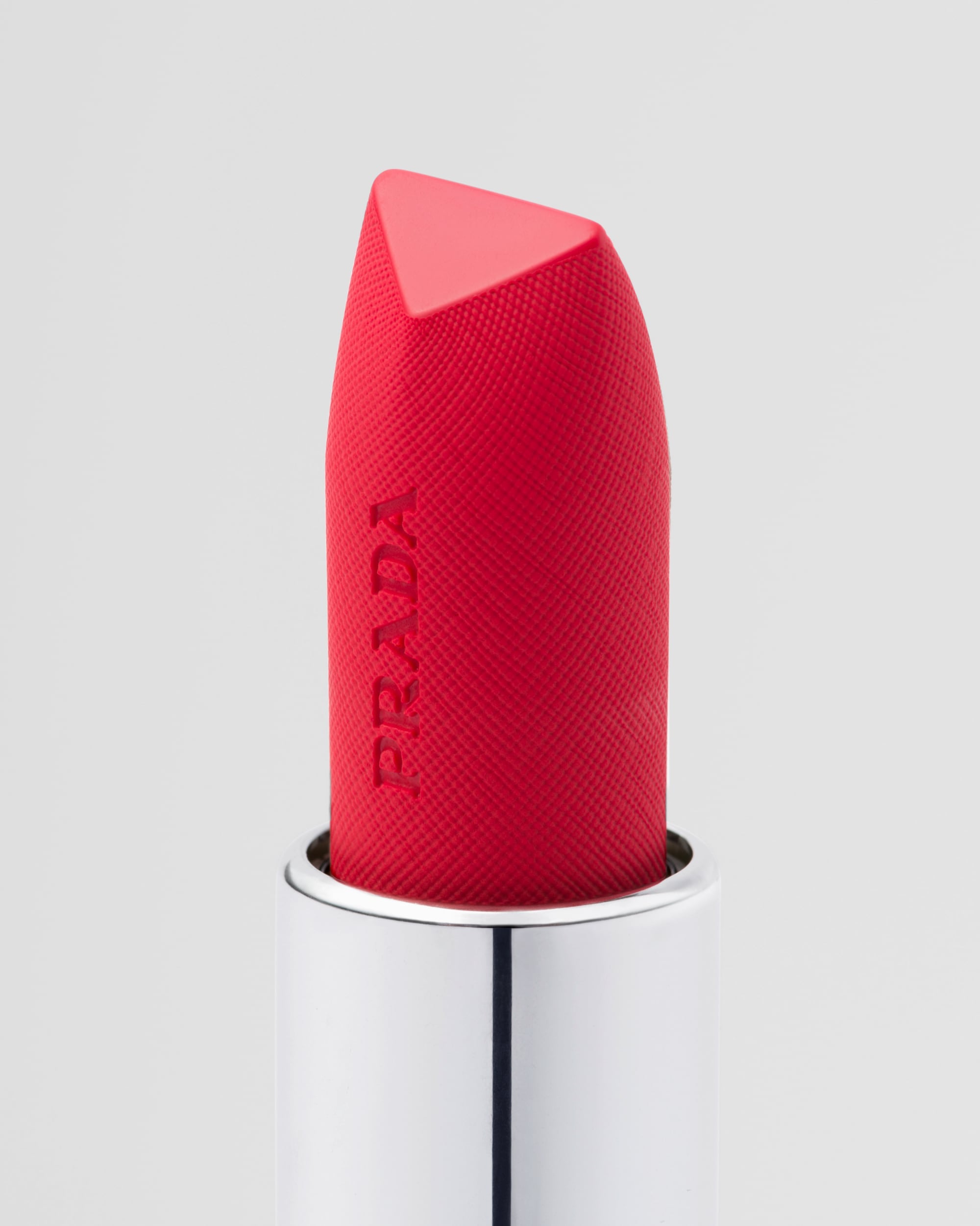 Son PRADA Monochrome Hyper Matte Lipstick #R26 Lava - Kallos Vietnam