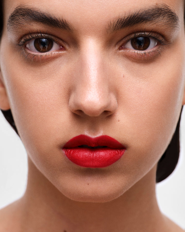 Son PRADA Monochrome Hyper Matte Lipstick 