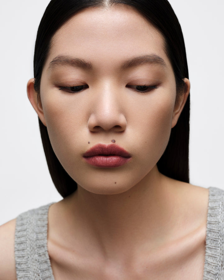 Son PRADA Monochrome Soft Matte Lipstick 