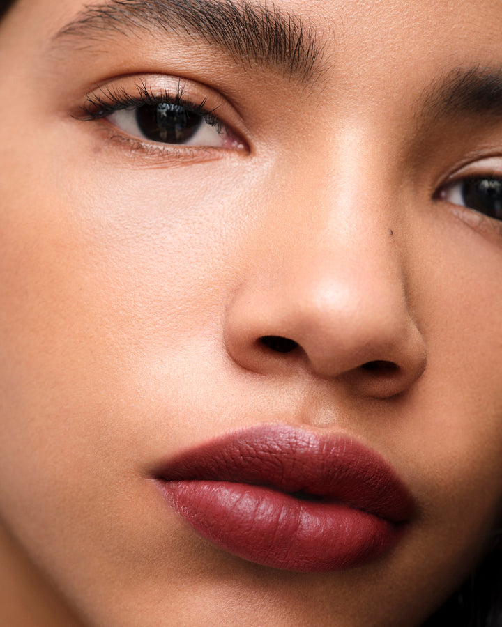 Son PRADA Monochrome Soft Matte Lipstick 