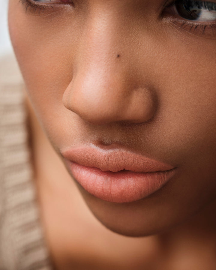Son PRADA Monochrome Soft Matte Lipstick 