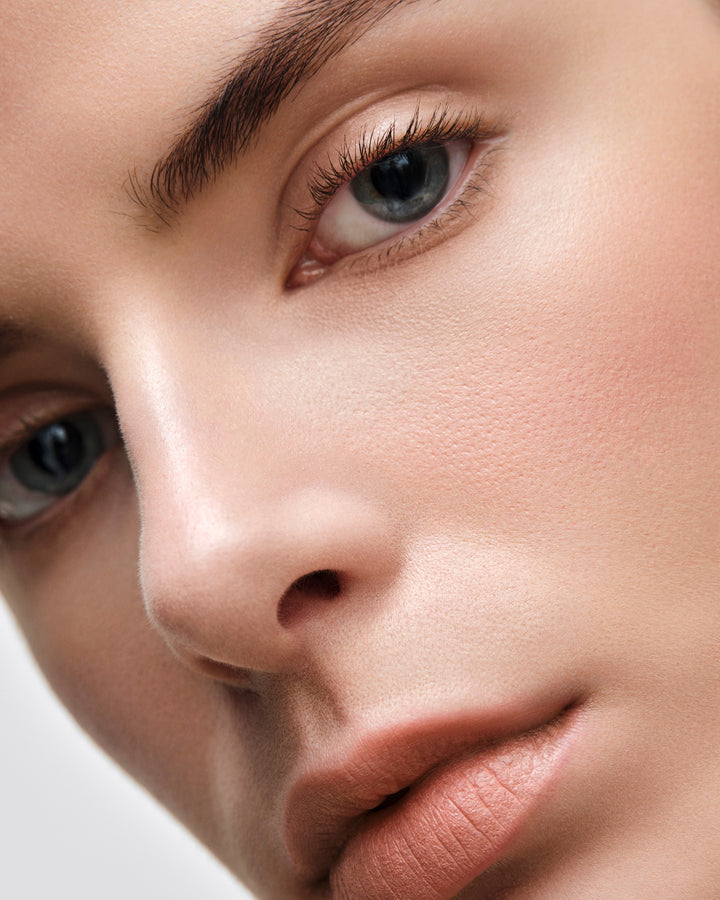 Son PRADA Monochrome Soft Matte Lipstick 