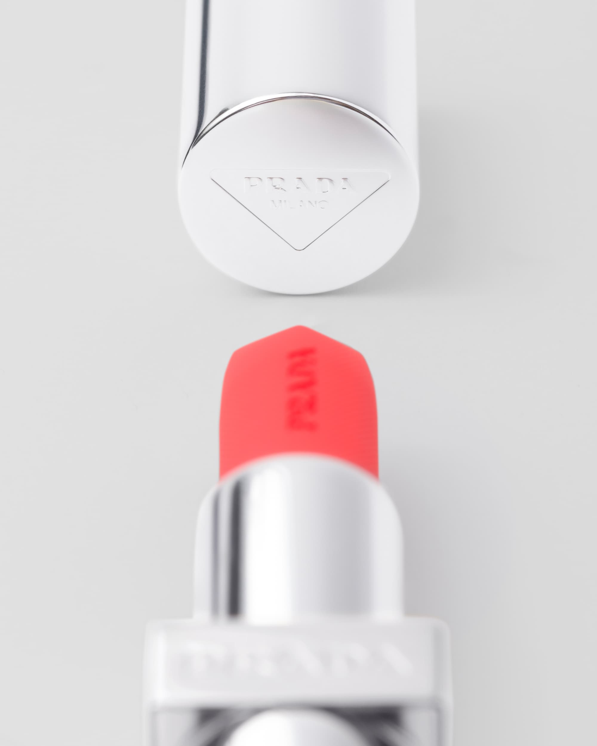 Son PRADA Monochrome Soft Matte Lipstick #O177 Flamingo - Kallos Vietnam