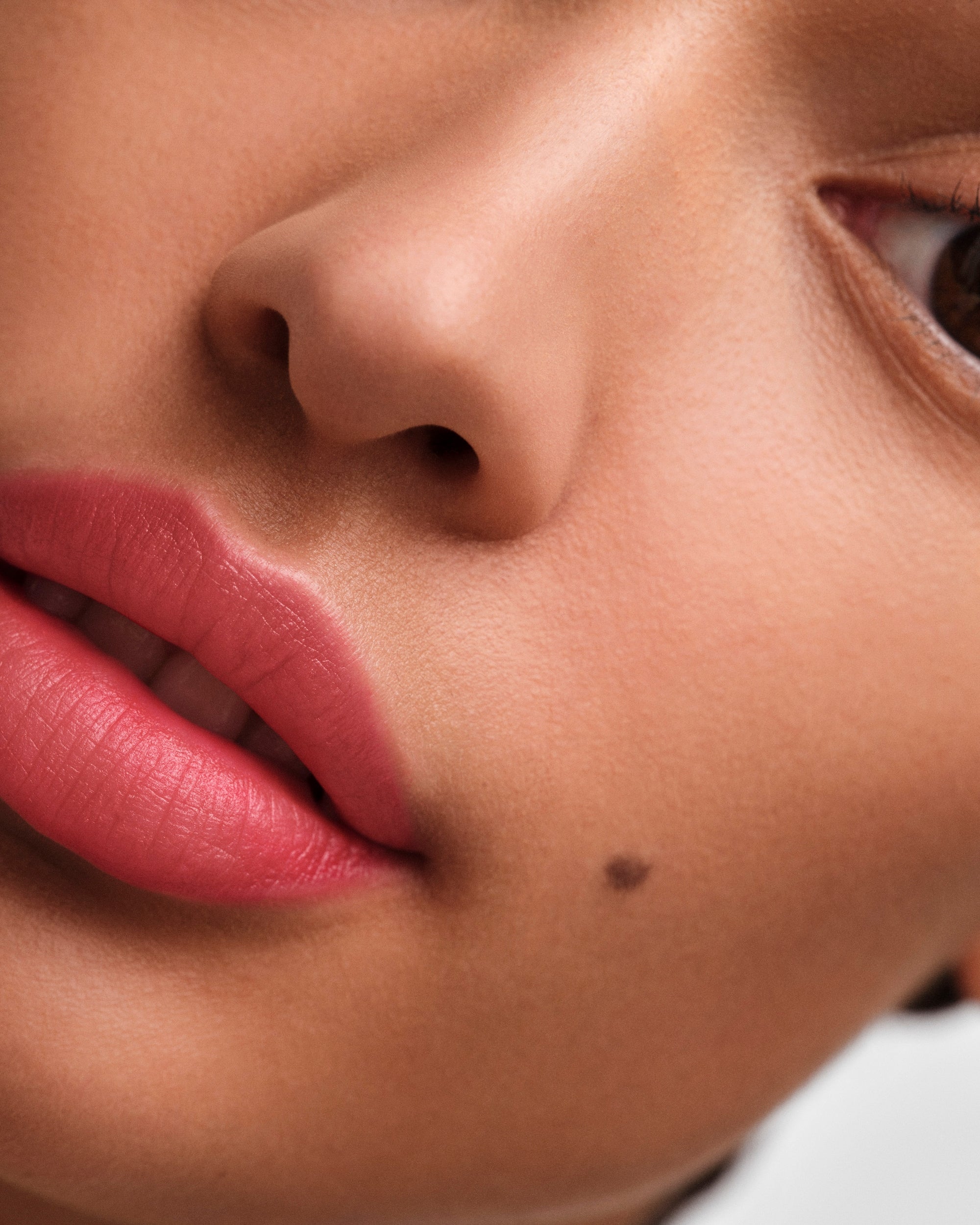 Son PRADA Monochrome Soft Matte Lipstick #P155 Blush - Kallos Vietnam