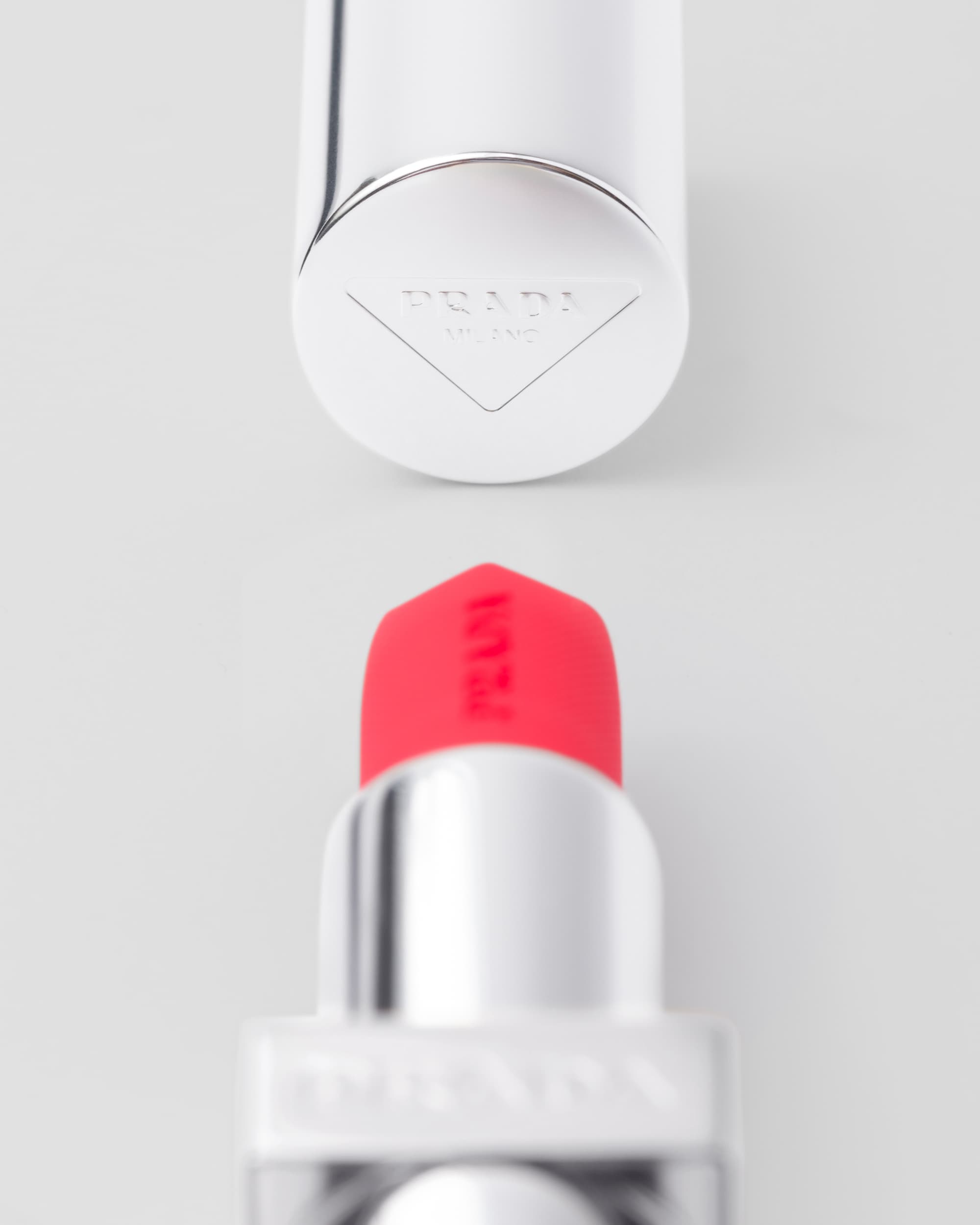 Son PRADA Monochrome Soft Matte Lipstick #R126 Scarlatto - Kallos Vietnam