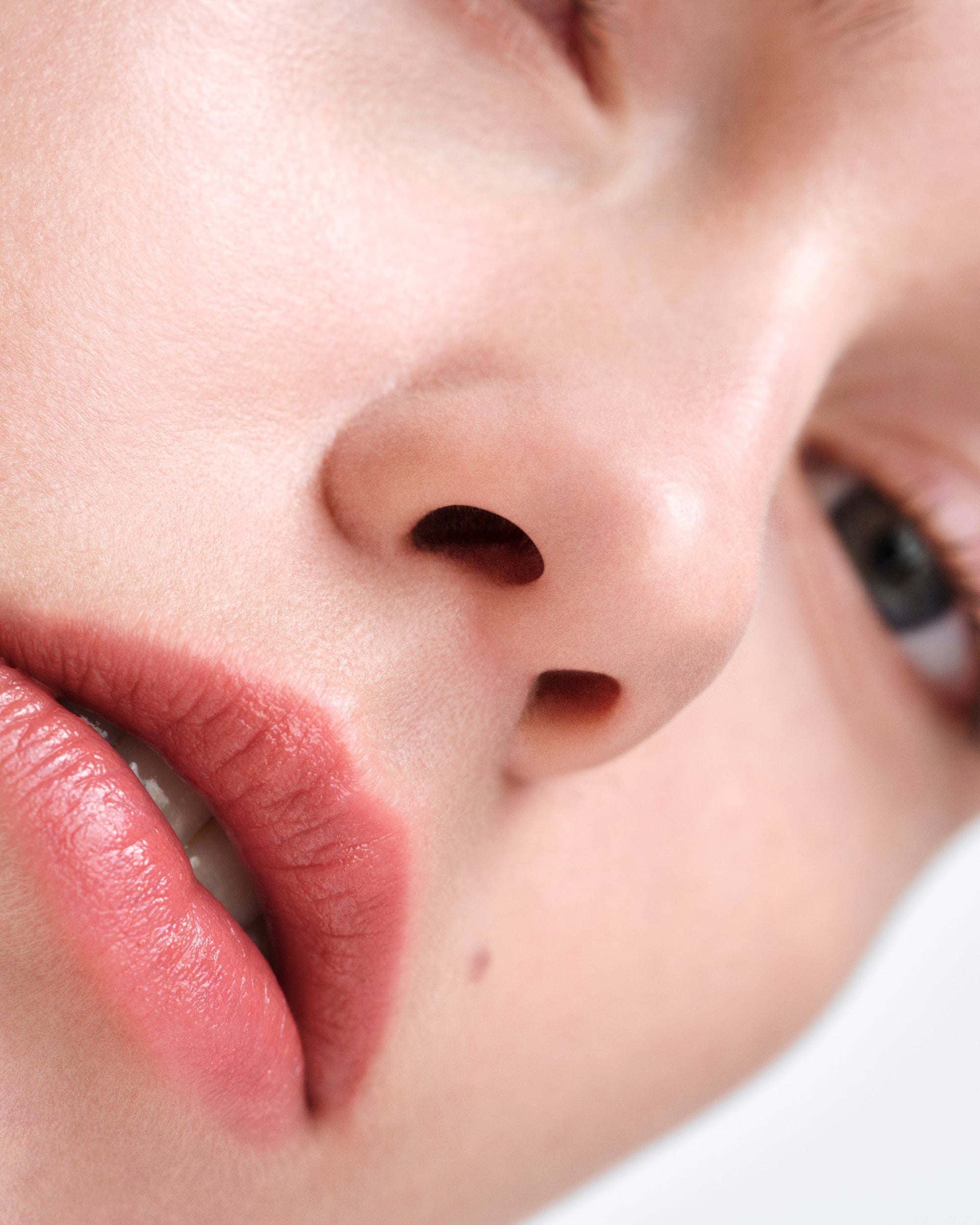 Son PRADA Optimizing Care Lip Balm #U011 Noisette - Kallos Vietnam