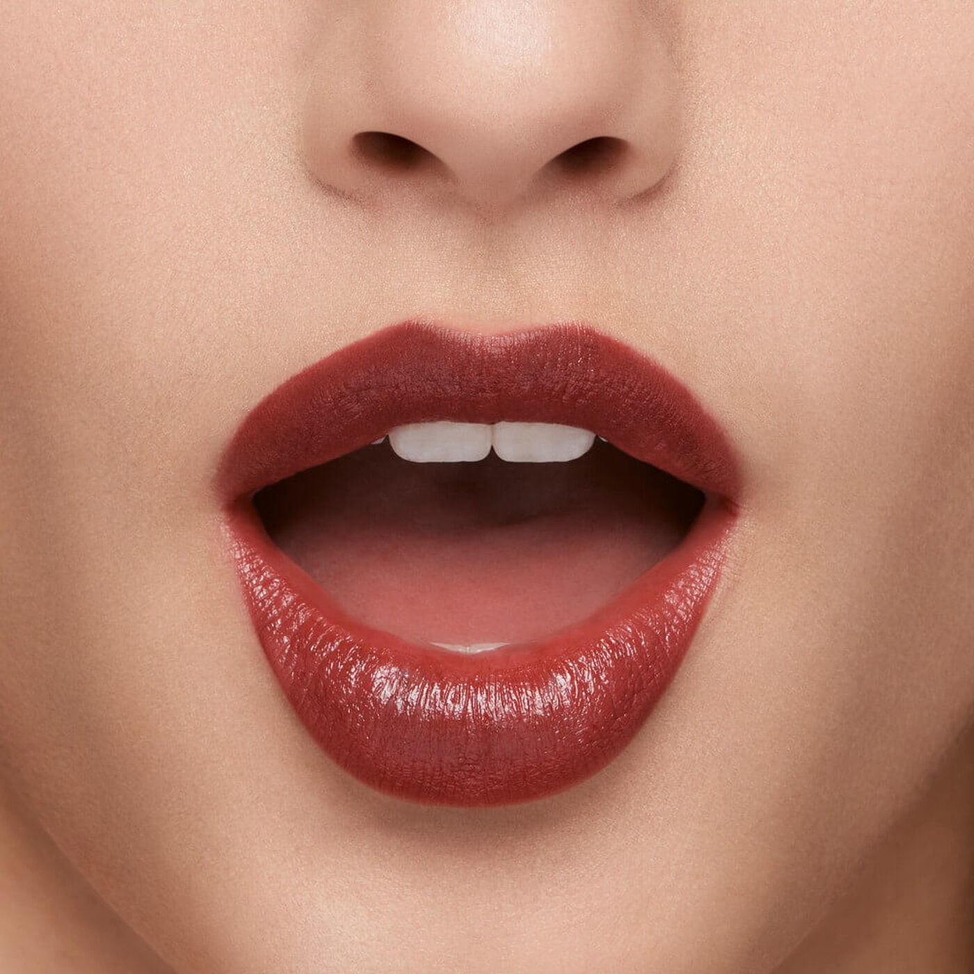Son SHISEIDO Technosatin Gel Lipstick #411 Scarlet Cluster - Kallos Vietnam