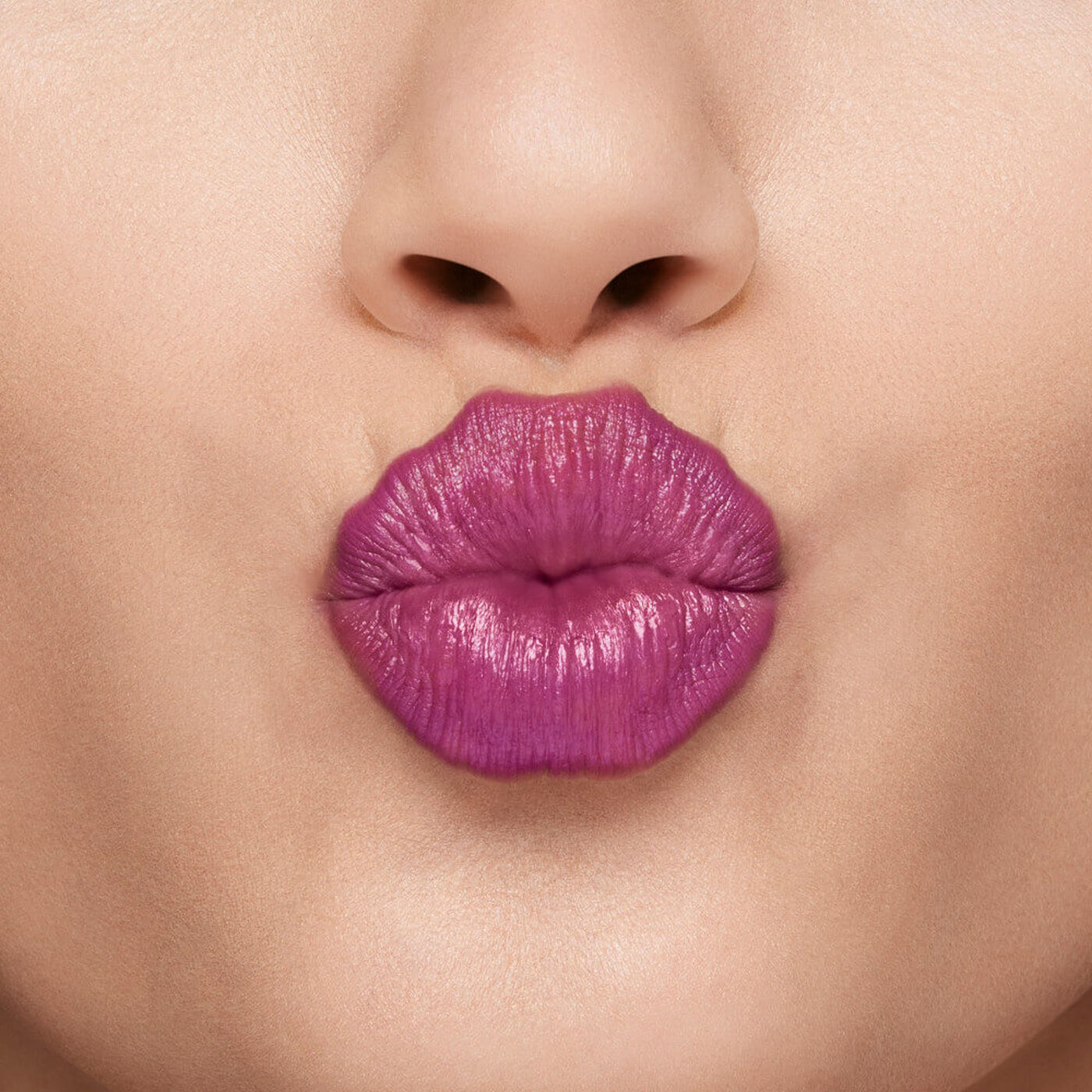 Son SHISEIDO Technosatin Gel Lipstick #423 Purple Glitch - Kallos Vietnam