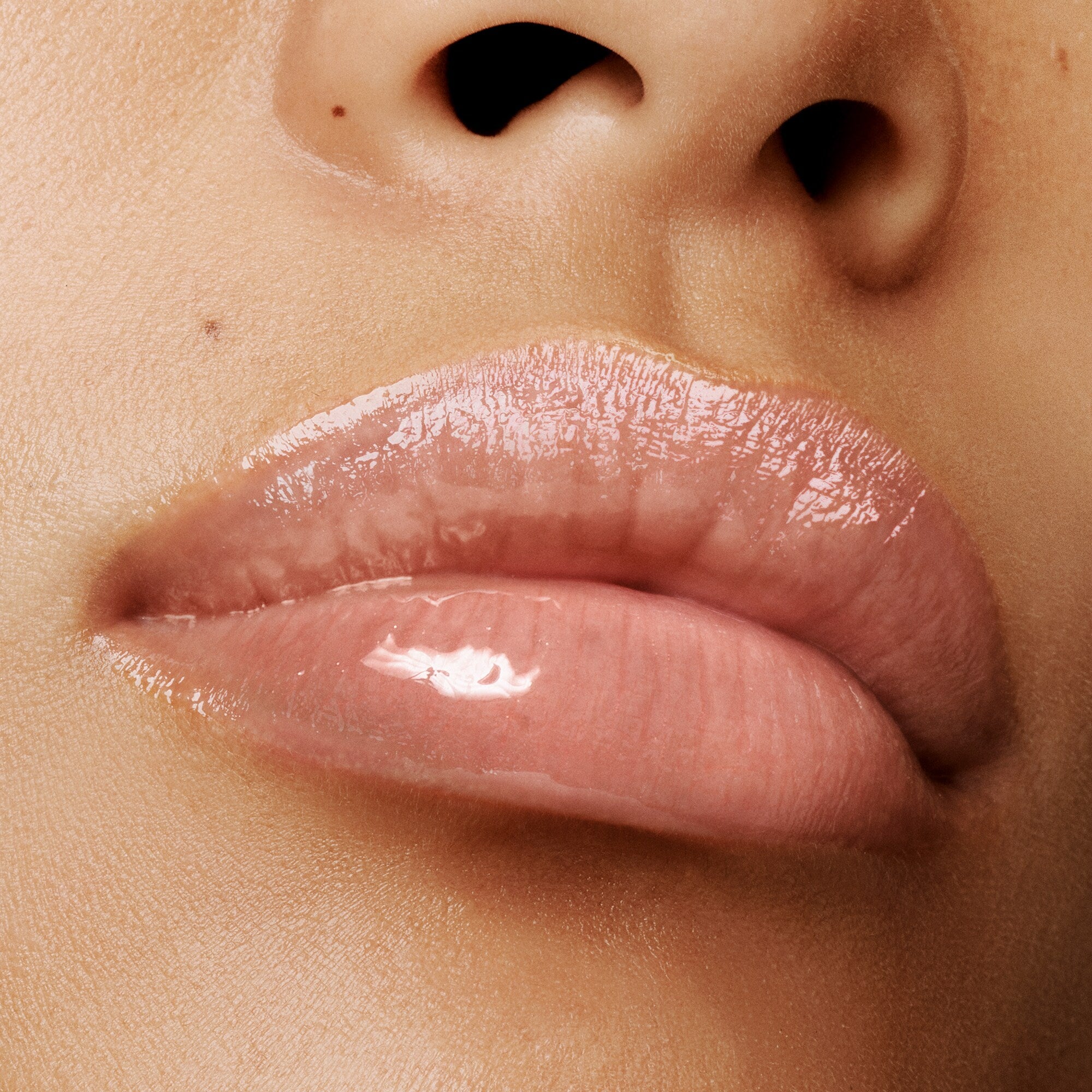 Son TOM FORD Rose Exposed Rose Lip Oil Tint - Kallos Vietnam