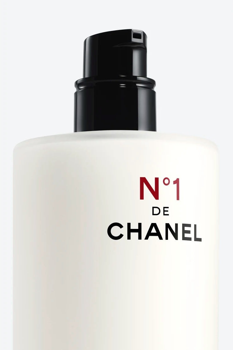 Sữa Dưỡng CHANEL N°1 De Chanel Refining Youth Emulsion