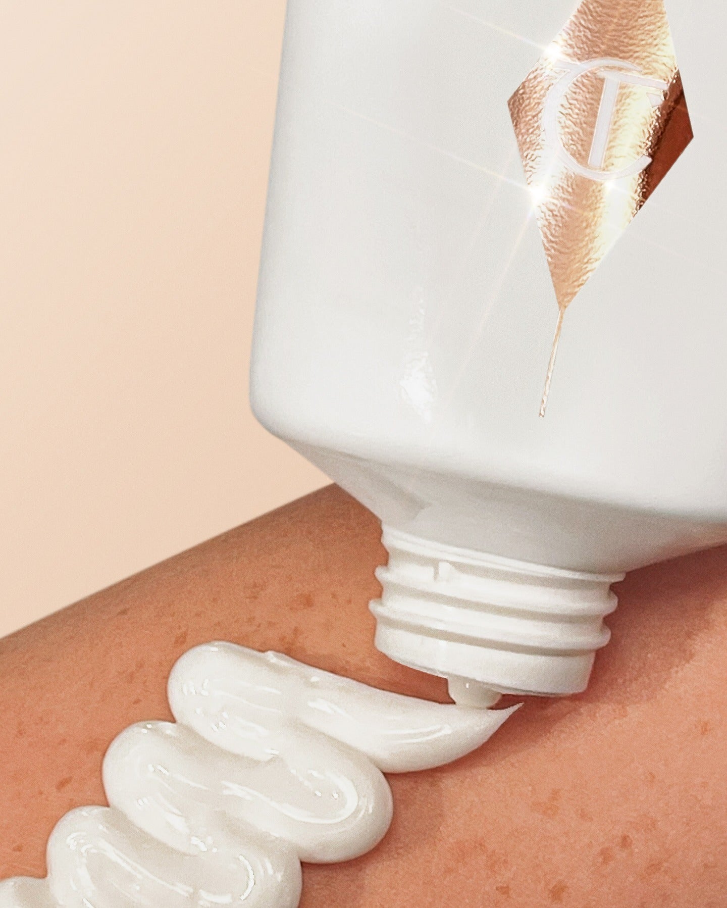 Sữa Rửa Mặt Charlotte Tilbury Charlotte's Magic Hydration Revival Cleanser-Kallos