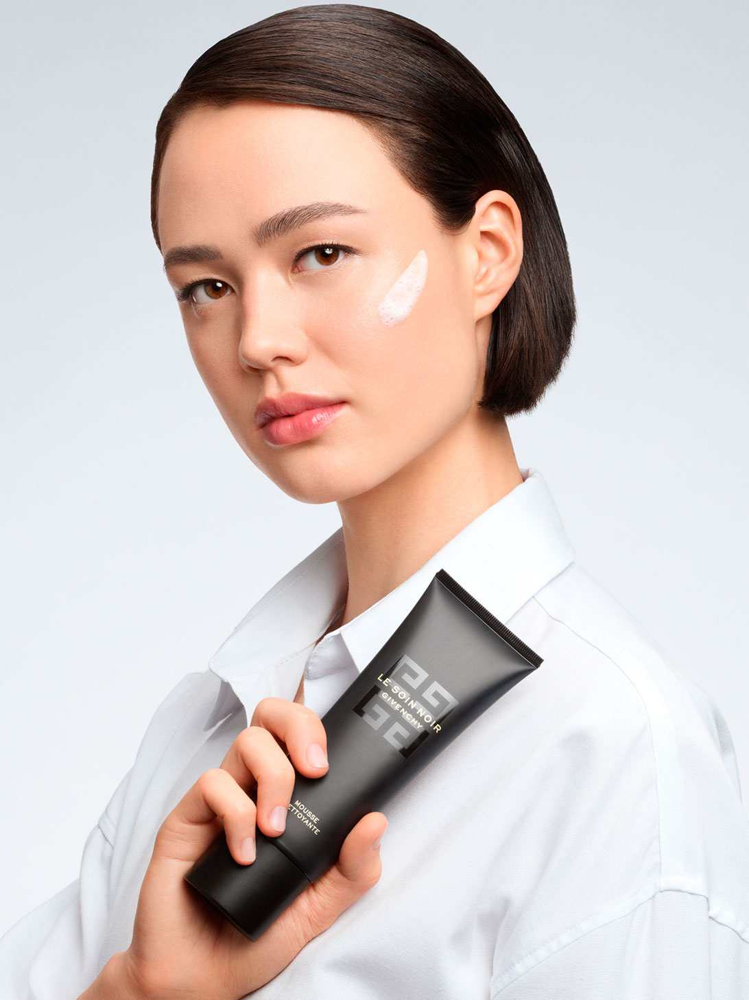 Sữa Rửa Mặt GIVENCHY Le Soin Noir Cleanser - Purifying Cleansing Foam - Kallos Vietnam