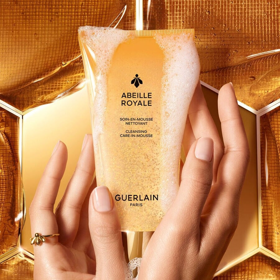 Sữa Rửa Mặt GUERLAIN Abeille Royale Cleansing Care-In-Mousse-Kallos